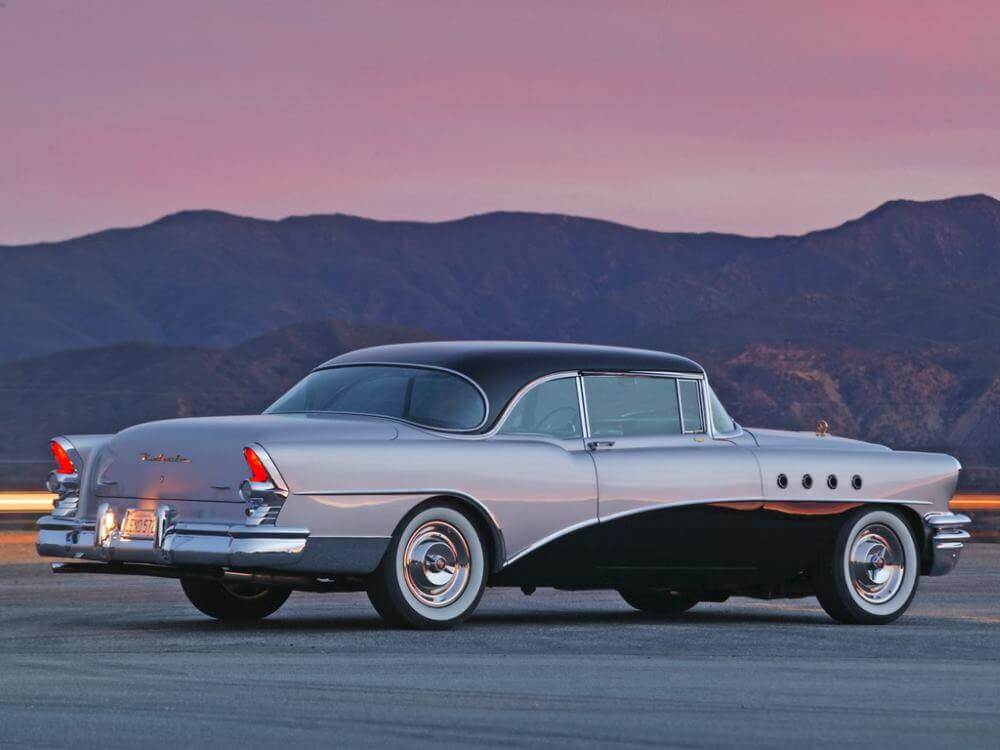 The Jay Leno Car Garage Jay Leno S Car Collection Is Amazing