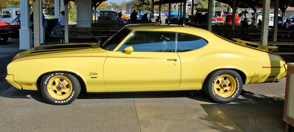 Oldsmobile Cutlass lIke John Cena's