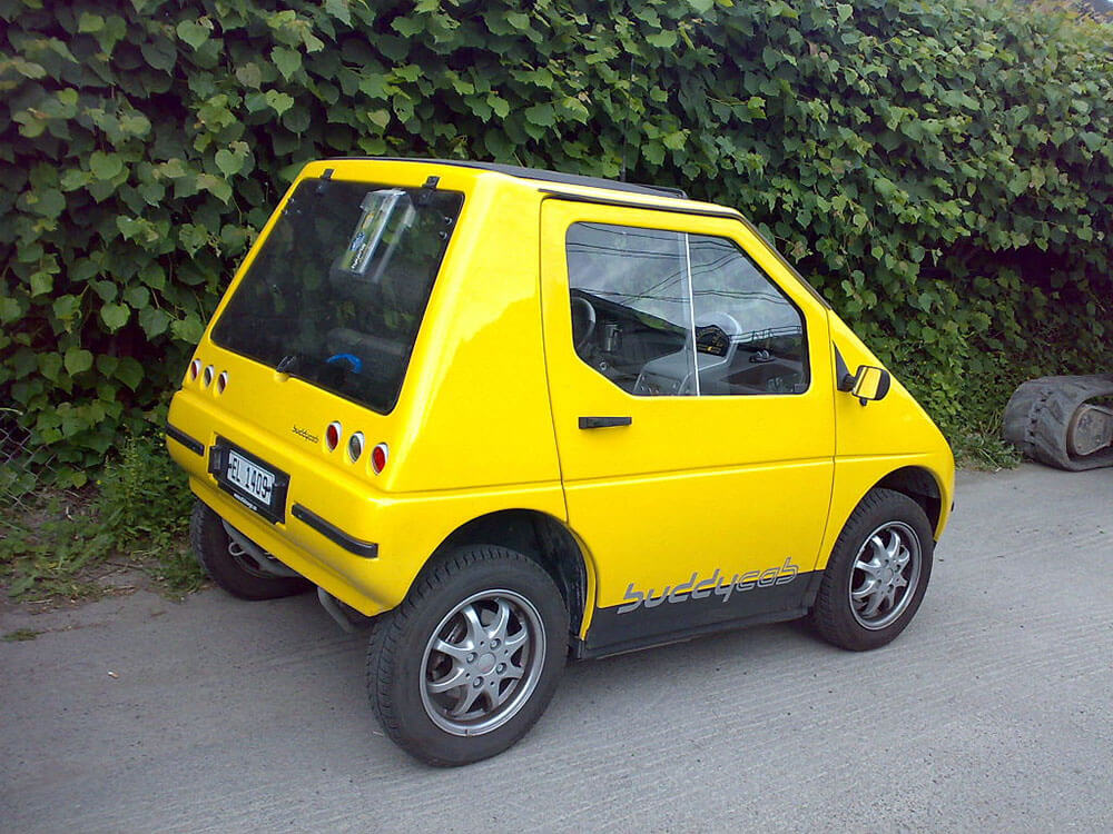 A Not So Small Car List 12 Big Pictures Of The Smallest Cars In The World