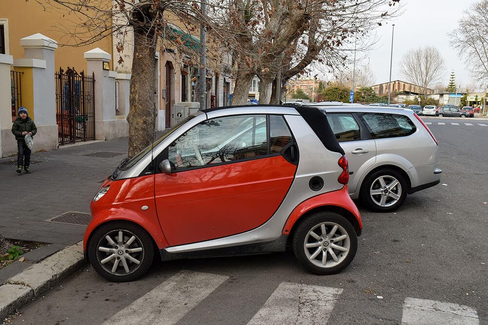 A NotSoSmall Car List 12 Big Pictures of the Smallest Cars in the World